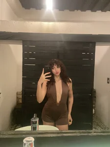 Anne_Wyntheris Public صورة واحدة|Anne_Wyntheris Public صورتان|Anne_Wyntheris Public  9 صور|Anne_Wyntheris Public  9 صورة