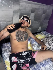 El
