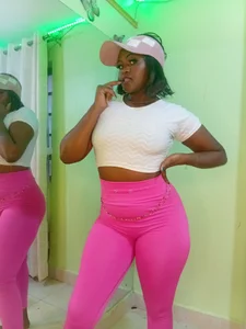 TerryAssqueen254: Public ( 3 фото)