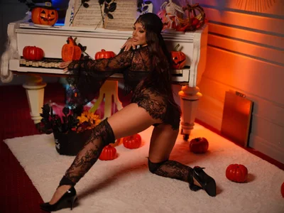 NinaSolle Play Me Like a Piano 🎹 Pic 2