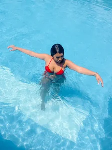 AmberMoss1 I love sunbathing Pic 9