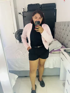 KarlaWild Public Pic