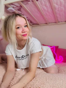 Neon cute girl od Lily_Young  7 snímek