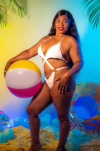 JackyNorris Summer has arrived, it is very hot here🔥 Hình 3