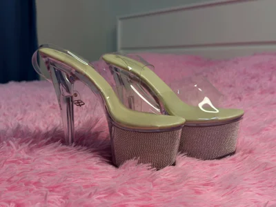 ShawtyEmma My collection: Toys, heels, stockings Pic 2