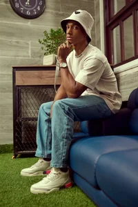 Malkongarcia: I look sweet ... but behind the tree I am naughty 🍓🌲 ( 2 фото)