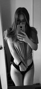 Liv_coy Public Pic 5