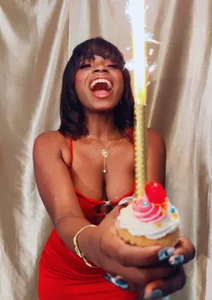 I love my birthday... fabulous and sexy de LindaBird  2 Imagens