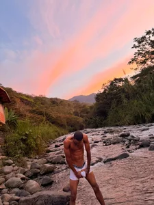 AaronCruz_sunse Bild 2