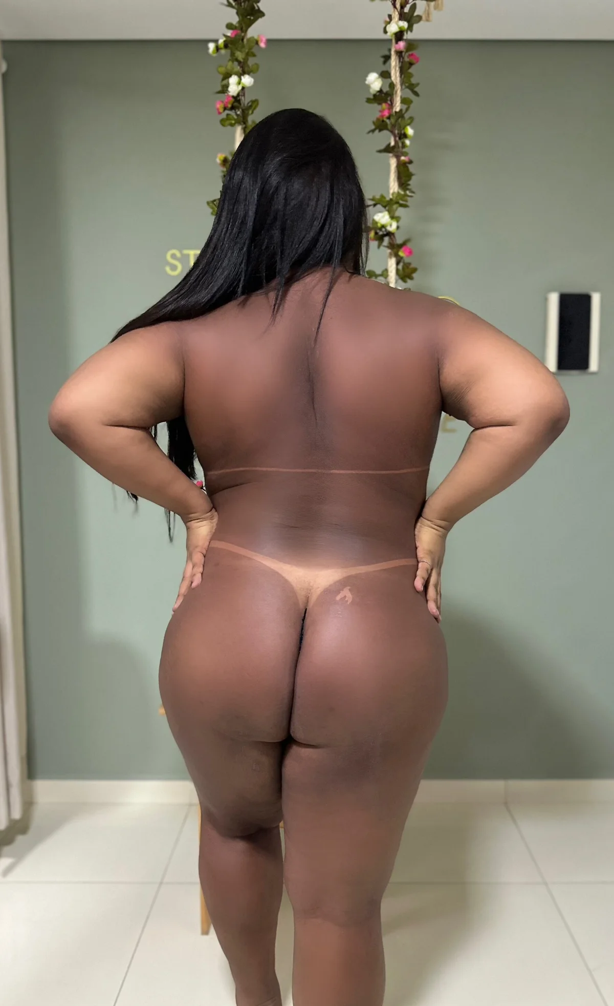 NicoleBBigAss Trending Plaatje 1499