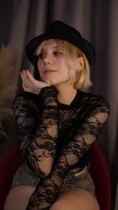 KellePourier want you Bilde 3