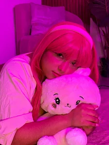 Kenya--Buhle Do you want to come to play with me in my pink room?🔥 Pic 5