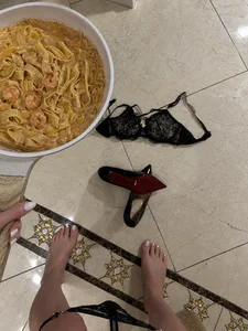 AlisaRussel I and cooking <3 Pic