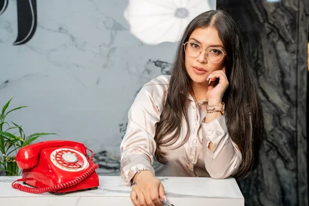 Nicolle_W New secretary… can you show me the job? 😉 Immagine  3