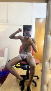 chriss_ath Public টি ছবি