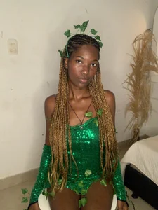 Horny natural girl 🌲🌿🍃 od Tahira_21_  2 snímek