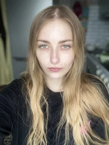 EsmeraldaHornbarger Public Pic 4