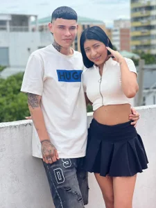 SexCoupleYoungのPublicの 3枚の写真