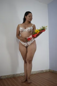 evaa_greey A BIRTHDAY IS TO GET 🎂🎁😊 Foto 4