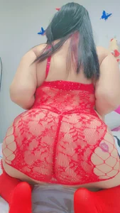 Veronica_Milf1 Public Pic 8