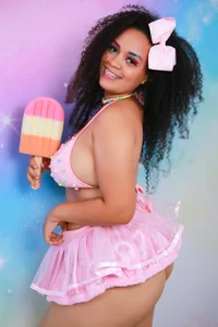 MercyCurly Public Pic 2