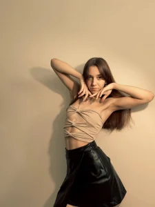 PetraHambelton Honey haze 🍯 Pic 4