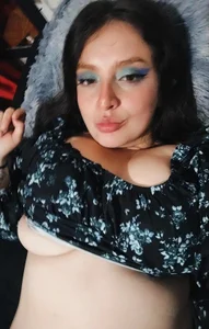 Deimoonblack26 Hello babyy Pic 2