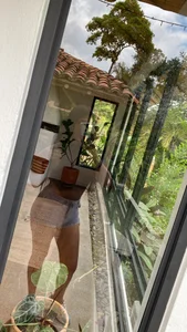 isabella1sexy Being outside. Pic 5