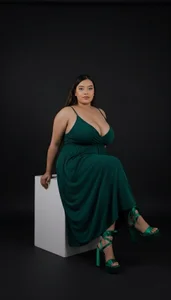 MollyBigBoobs12 💚💚💚 Immagine  2