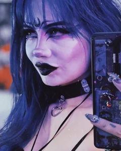 sakaexxx Makeup ✨️ - {count, plural, one {תמונה אחת} two {שתי תמונות} many {# תמונות} other {# תמונות}}