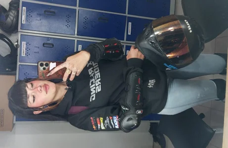 _sharlotte777 bikerSharlot Pic