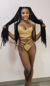 malu_horny_69 sexy ebony Pic 5