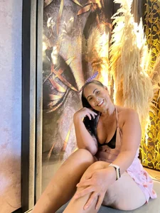 for you 😏 de Sara_BigAss-  2 photos