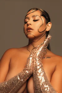 ToriCrossX Shines Foto 2