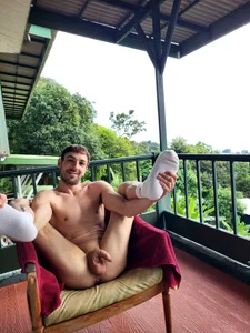 twotwinkhusbandss When British Boys go travelleing Billede 7