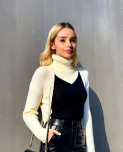 bella_adams_ JUST ME Pic