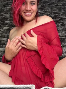 jade_swet TRANSPARENT RED🥵 Immagine  3
