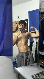 Yo de isalexhot  4 Imagens