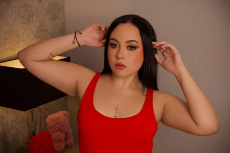 AntonellaCooperX Sexy In Red 💗 Foto 3