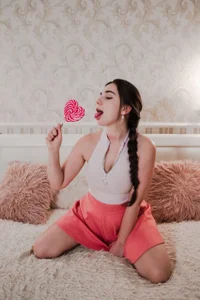 SerenaLoves Public Pic 4