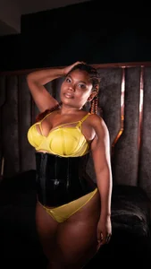 BrisnyMunds Public صورة واحدة|BrisnyMunds Public صورتان|BrisnyMunds Public  6 صور|BrisnyMunds Public  6 صورة