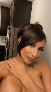 FerrariFrench Good Girl <3 зображення