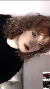 Public de luna_c0ra  2 photos