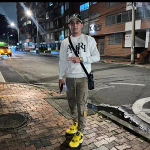 Thiago_Levis25 Public Pic 5