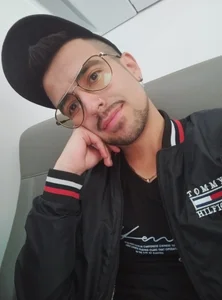 Demian-vall Public รูป  3