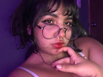 Zara_Snow kullanıcısının I know you've seen many, but none like me... come closer and let yourself be loved, because with me albümü -  5 fotoğraf