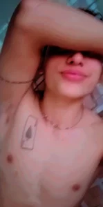 Thrichz Public slika