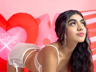 Antonella_west I will celebrate this day with love❤️ Immagine 