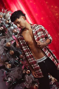 Thiagoferreti Forbidden Gift Under the Tree!!!!!! ✨🎄🎁🎄✨ Immagine  5