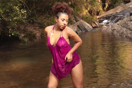 EmmilyBrant outdoor Pic 2